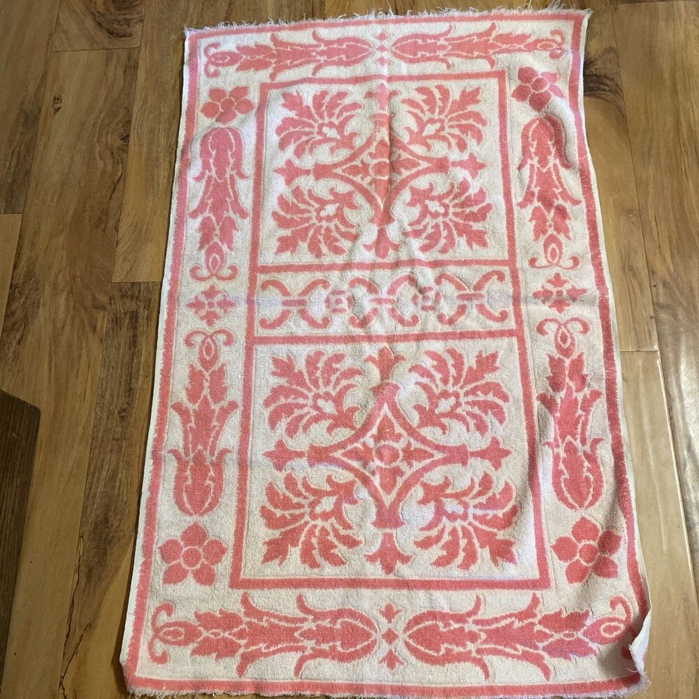 Pink Sculpted Bath Towel Mid Century Modern Reversible Vintage  Fringe Floral